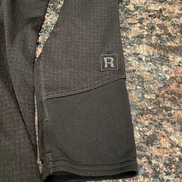 SOLD- Patagonia pullover - Picture 11 of 15